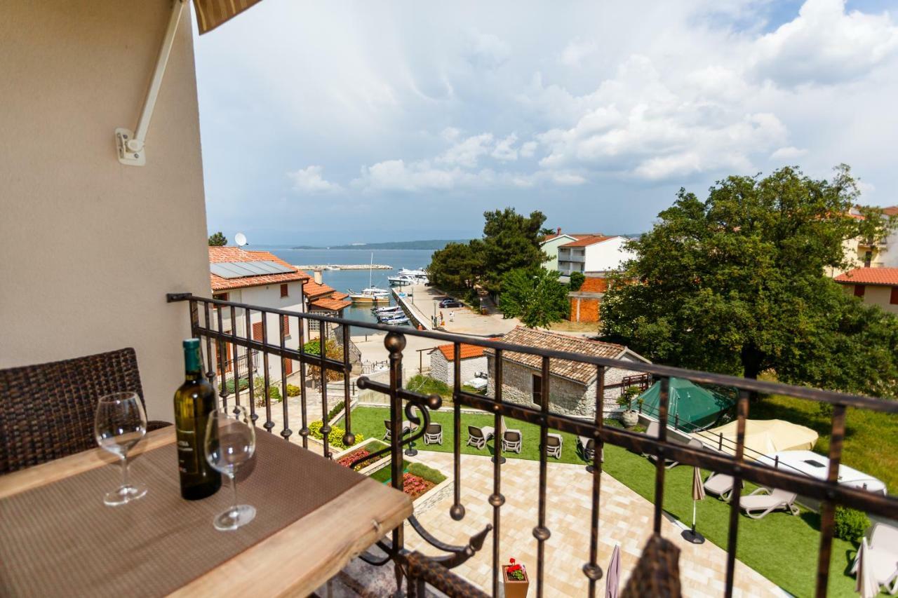 Villa Aria 1 Малинска Экстерьер фото