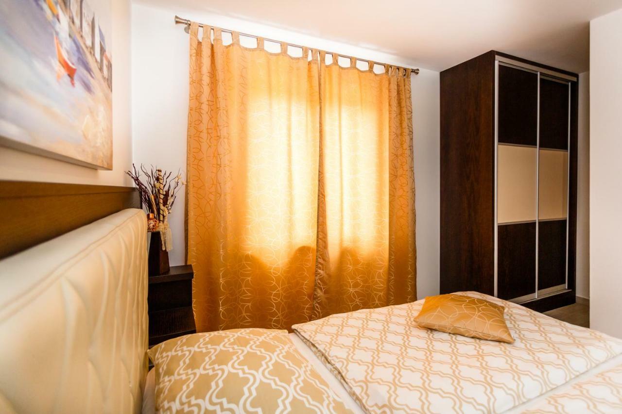 Villa Aria 1 Малинска Экстерьер фото